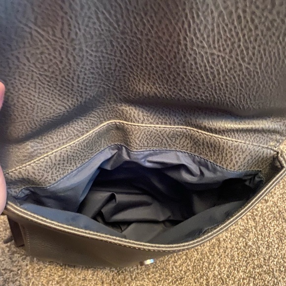 Matt & Nat Purse - Picture 4 of 5